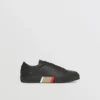 Adidași din piele cu detalii în dungi