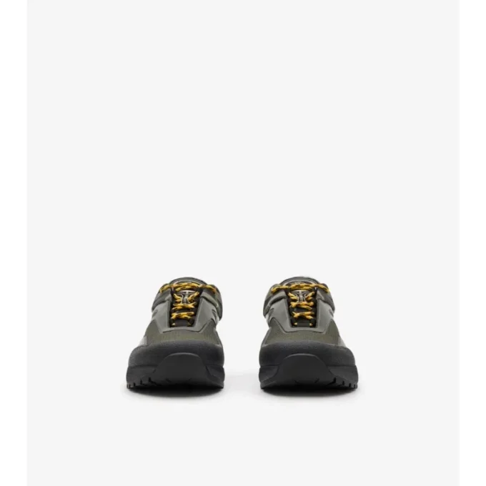 Adidași Discover Sneakersi cu imprimeu în carouri și plasă Adidași Discover Sneakersi cu imprimeu în carouri și plasă