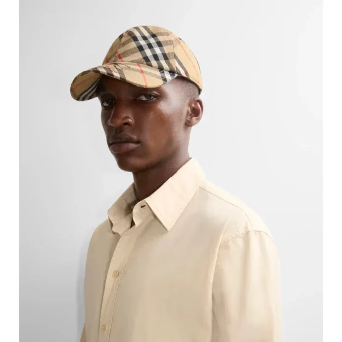 Șapcă de baseball din twill EKD cu model în carouri Șapcă de baseball din twill EKD cu model în carouri