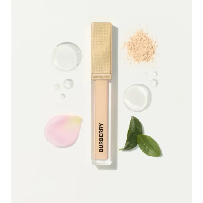 Beyond Wear Perfecting Concealer – 130 Deep Neutral