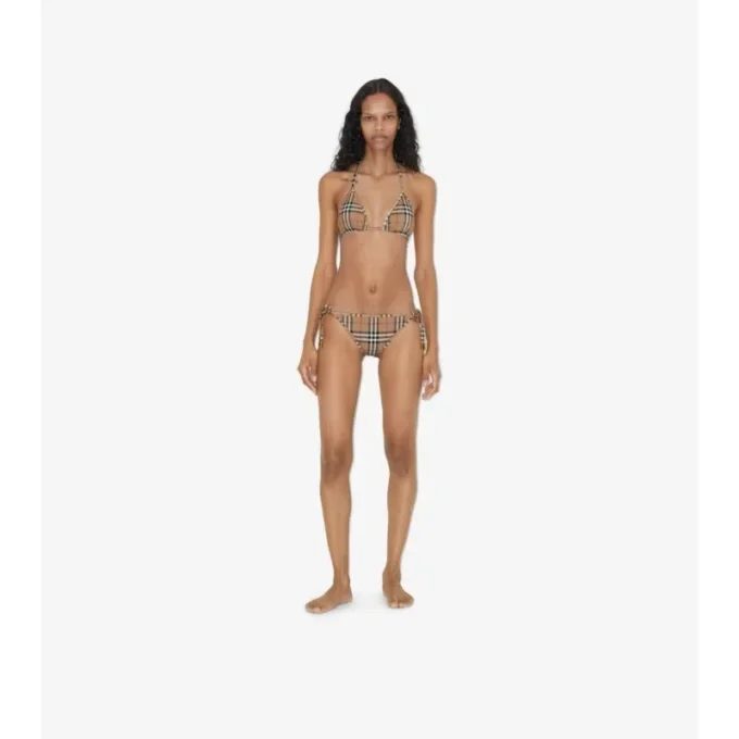 Bikini triunghiular în carouri