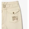 Blugi bootcut cu talie înaltă