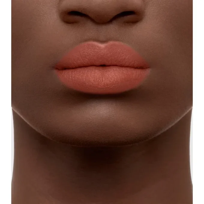 Burberry Brit Matte Lip Veil – English Oak No. 652 Burberry Brit Matte Lip Veil – English Oak No. 652