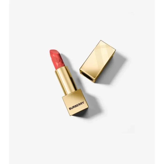 Burberry Kisses – Rebellious Rose No.44 Burberry Kisses – Rebellious Rose No.44