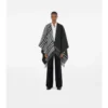 Cape din lână și cașmir jacquard cu model în carouri contrastante Cape din lână și cașmir jacquard cu model în carouri contrastante
