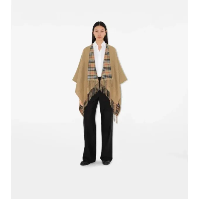 Cape reversibilă din lână cu model în carouri Cape reversibilă din lână cu model în carouri