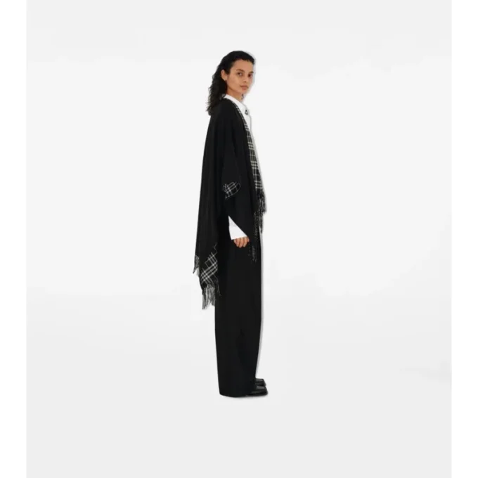 Cape reversibilă din lână cu model în carouri Cape reversibilă din lână cu model în carouri