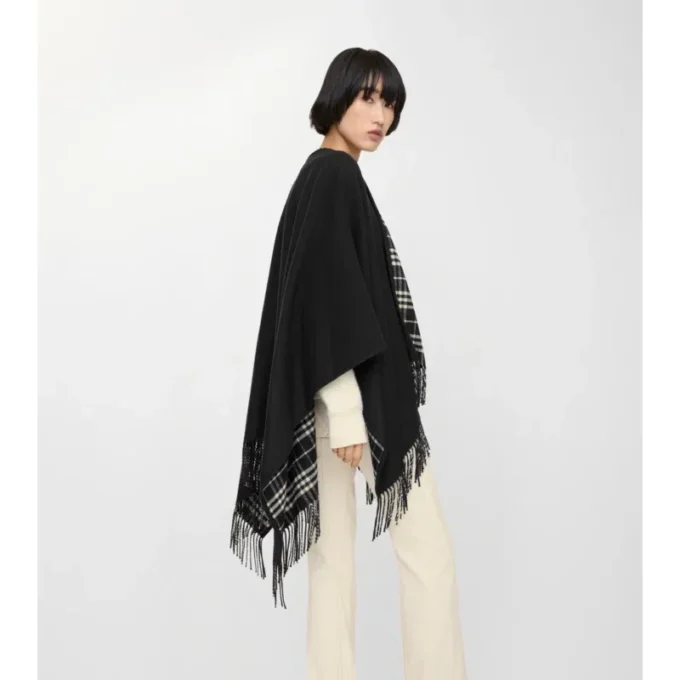 Cape reversibilă din lână cu model în carouri Cape reversibilă din lână cu model în carouri