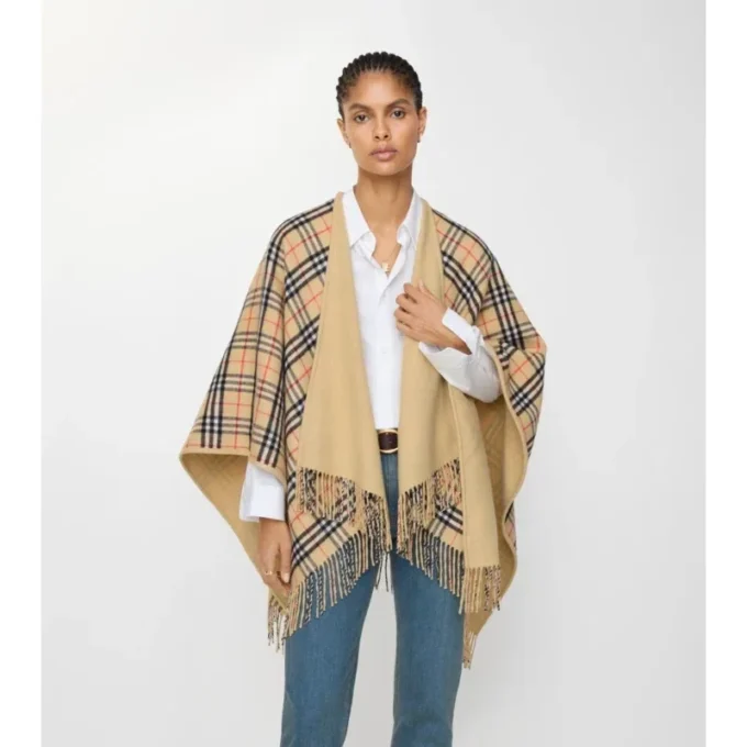 Cape reversibilă din lână cu model în carouri Cape reversibilă din lână cu model în carouri