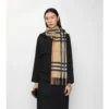 Eșarfă din cașmir cu model Crystal Check