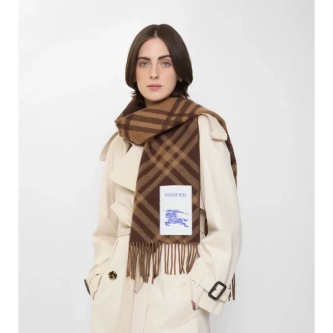 Eșarfă din cașmir cu model în carouri Eșarfă din cașmir cu model în carouri