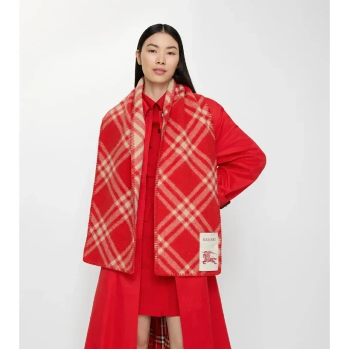 Eșarfă din lână cu model în carouri Eșarfă din lână cu model în carouri