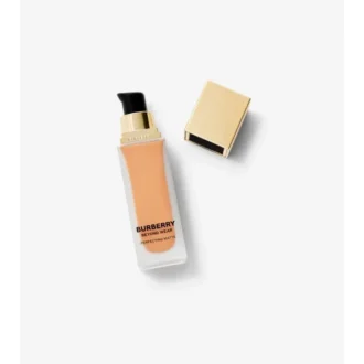 Fond de ten mat perfecționant Beyond Wear – 60 Mediu neutru