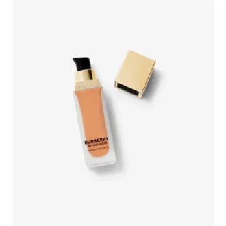 Fond de ten mat perfecționant Beyond Wear – 85 Medium Cool