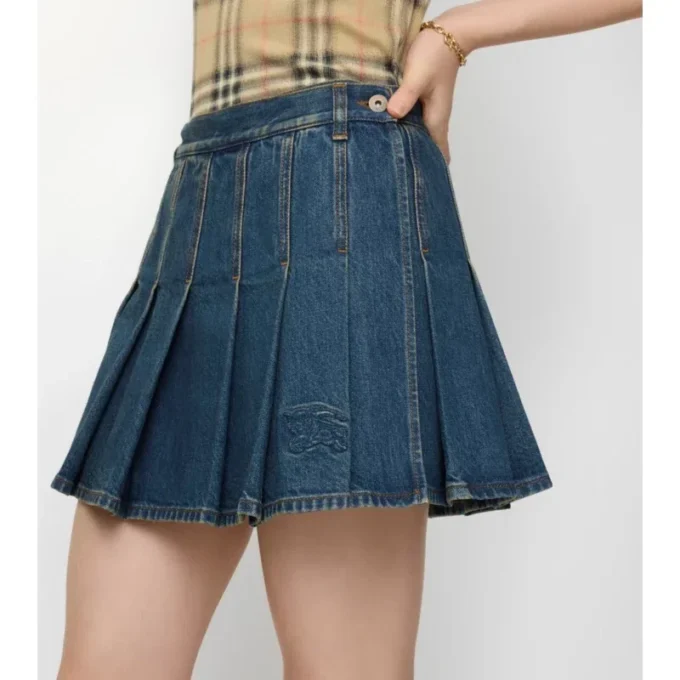 Fustă mini din denim plisată Fustă mini din denim plisată