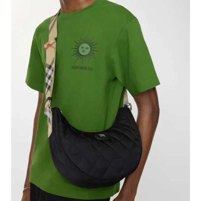 Geantă crossbody mare în formă de potcoavă Geantă crossbody mare în formă de potcoavă
