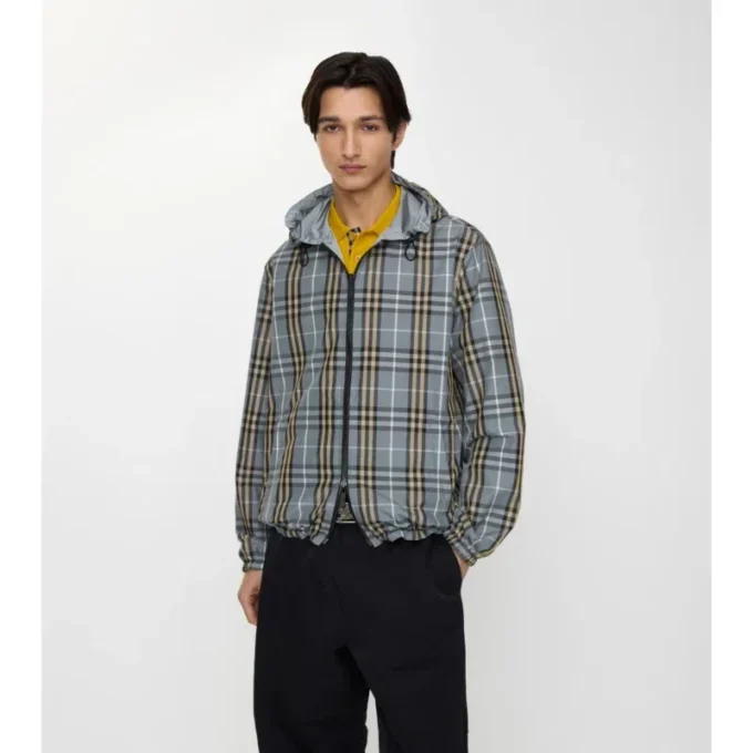 Jachetă reversibilă cu glugă și model în carouri Jachetă reversibilă cu glugă și model în carouri