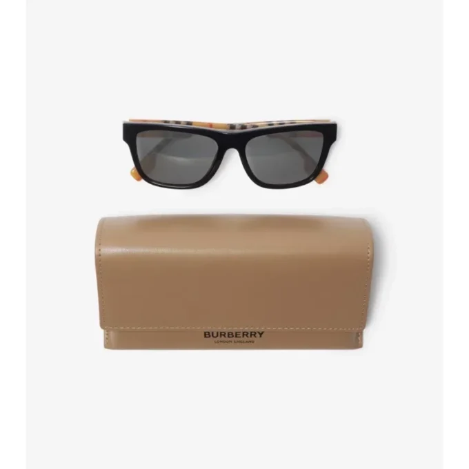 Ochelari de soare dreptunghiulari Ochelari de soare dreptunghiulari
