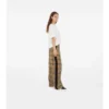 Pantaloni din bumbac cu model în carouri Pantaloni din bumbac cu model în carouri