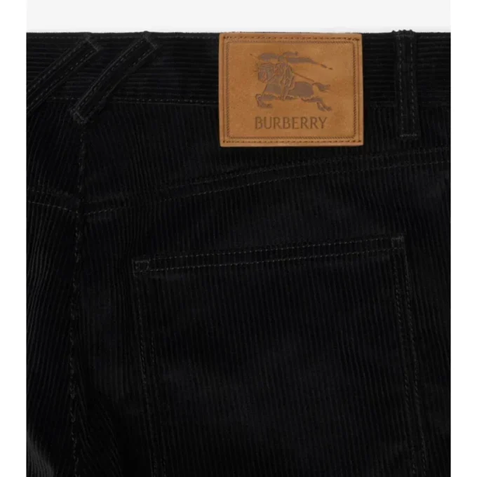 Pantaloni din velur Pantaloni din velur
