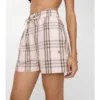 Pantaloni scurți din bumbac cu model în carouri Pantaloni scurți din bumbac cu model în carouri
