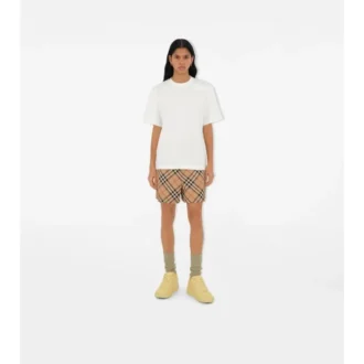 Pantaloni scurți în carouri