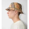 Pălărie EKD tip bucket cu model în carouri