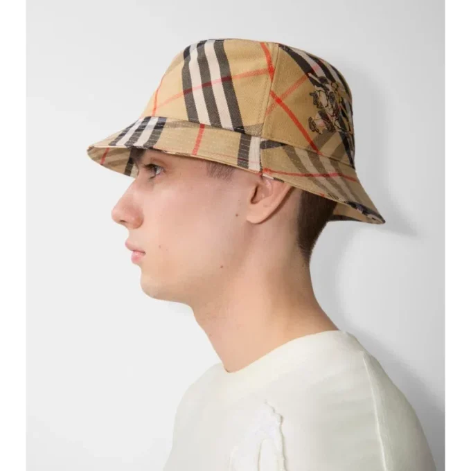 Pălărie EKD tip bucket cu model în carouri