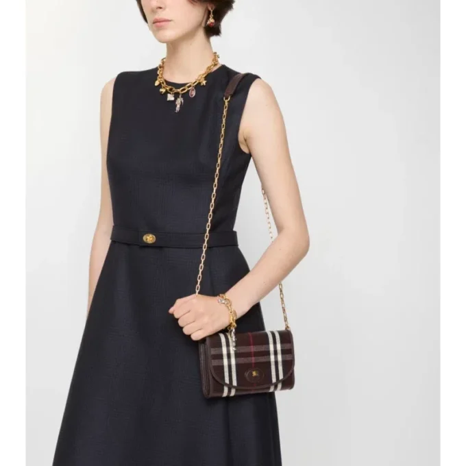 Portofel cu curea cu lanț Highlands Portofel cu curea cu lanț Highlands