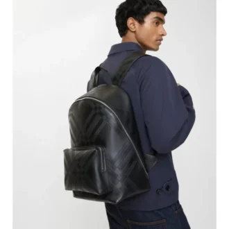 Rucsac cu model în carouri în relief