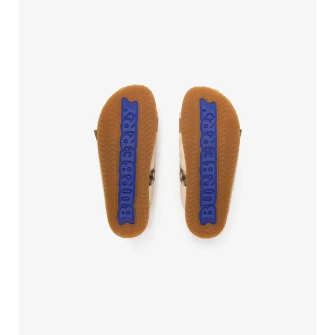 Sandale Urchin din piele de căprioară cu model în carouri Sandale Urchin din piele de căprioară cu model în carouri