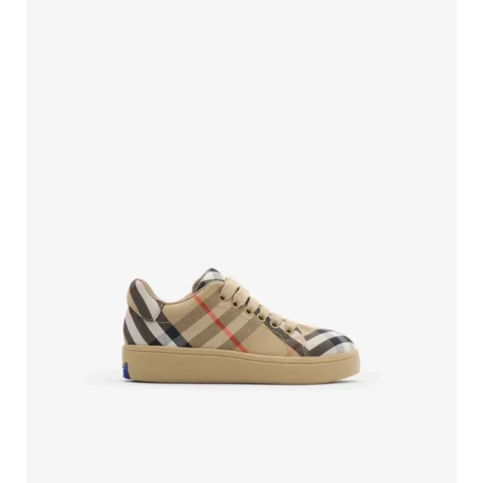 Sneakersi cu imprimeu în carouri