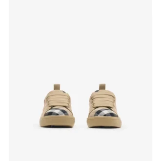 Sneakersi cu imprimeu în carouri