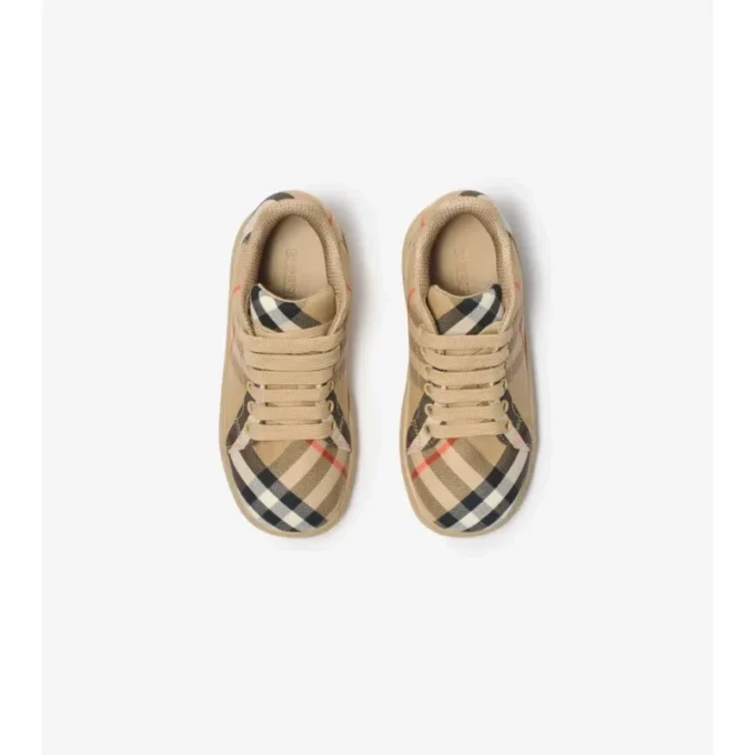 Sneakersi cu imprimeu în carouri