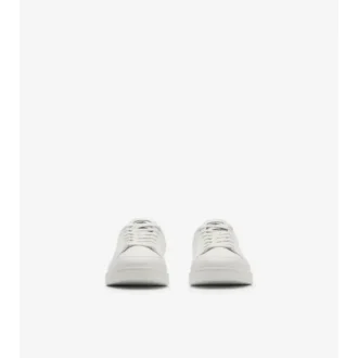 Sneakersi din piele