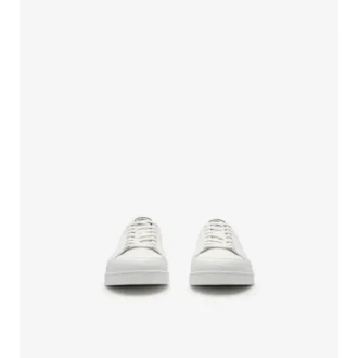 Sneakersi din piele