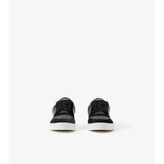 Sneakersi din piele, piele de căprioară și model Check Sneakersi din piele, piele de căprioară și model Check