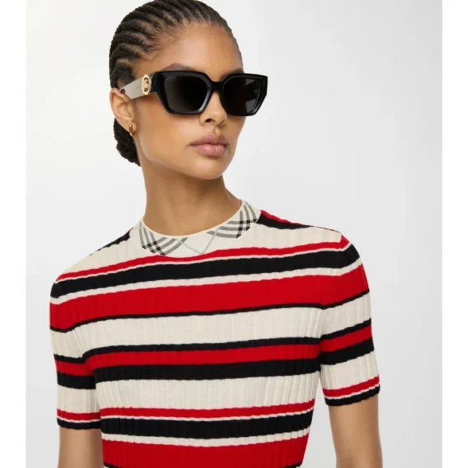 Tricou din lână cu dungi Tricou din lână cu dungi